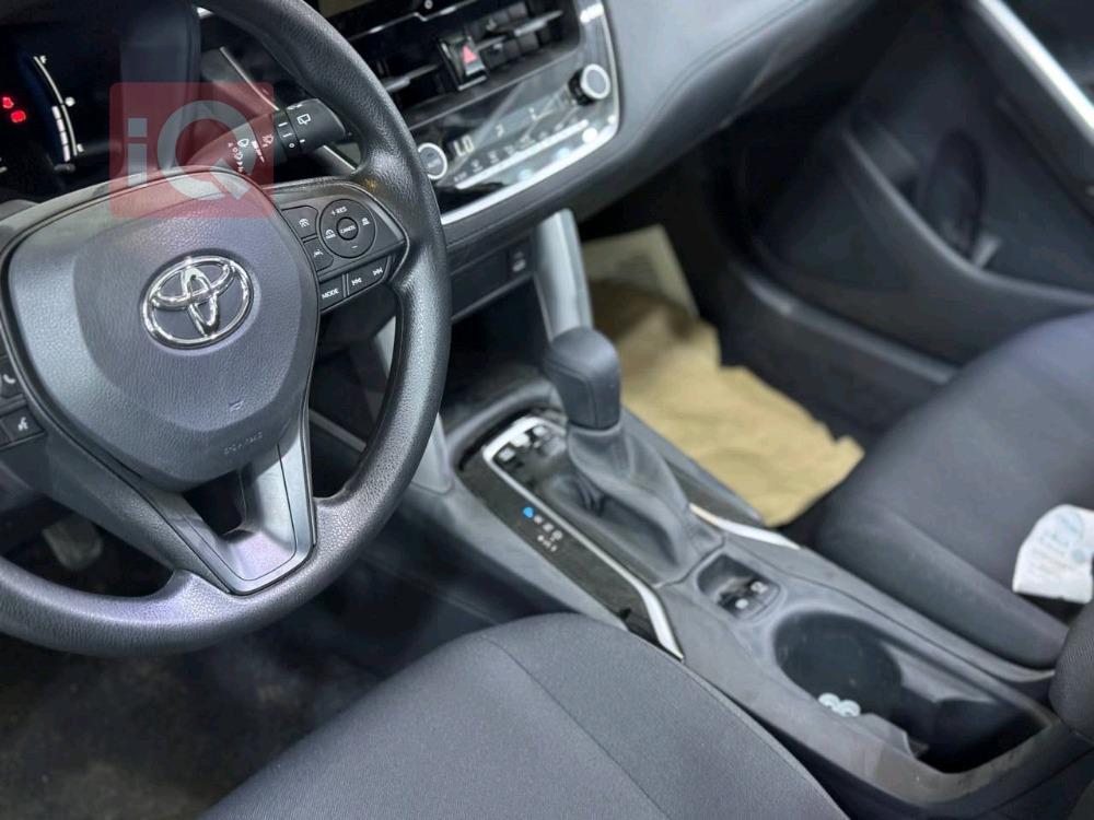 تۆیۆتا کۆرۆلا کرۆس